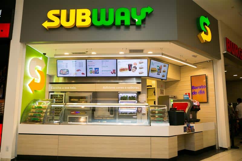 lucro mensal franquia subway